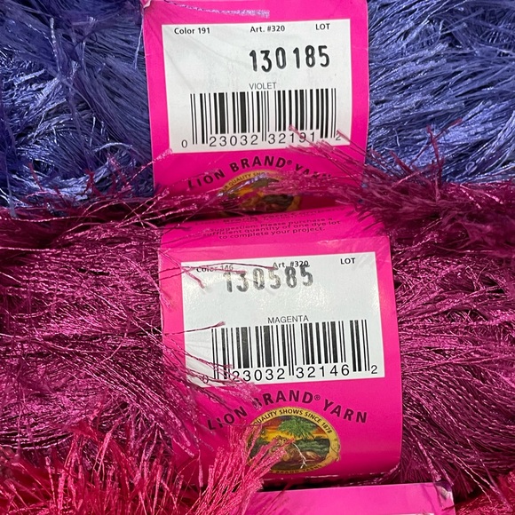 Fabulous Yarn Assortment!  NWT - Picture 12 of 13